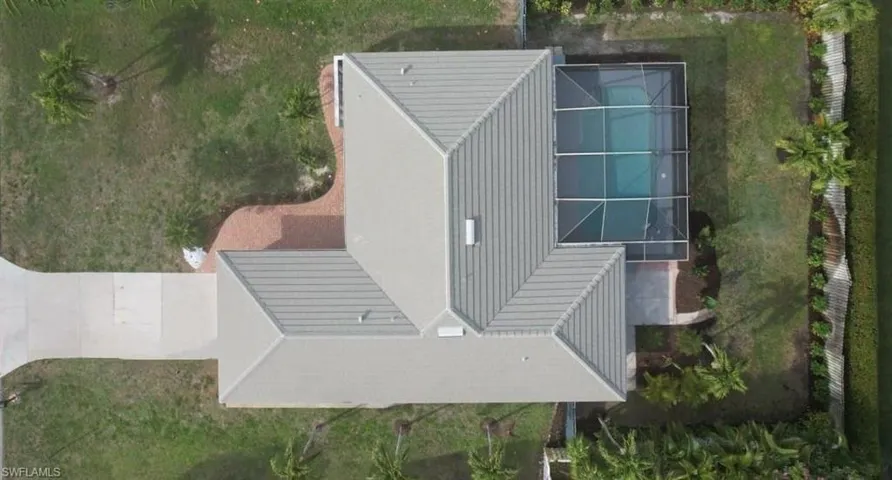 27136  Edenbridge  CT, Bonita Springs, FL 34135