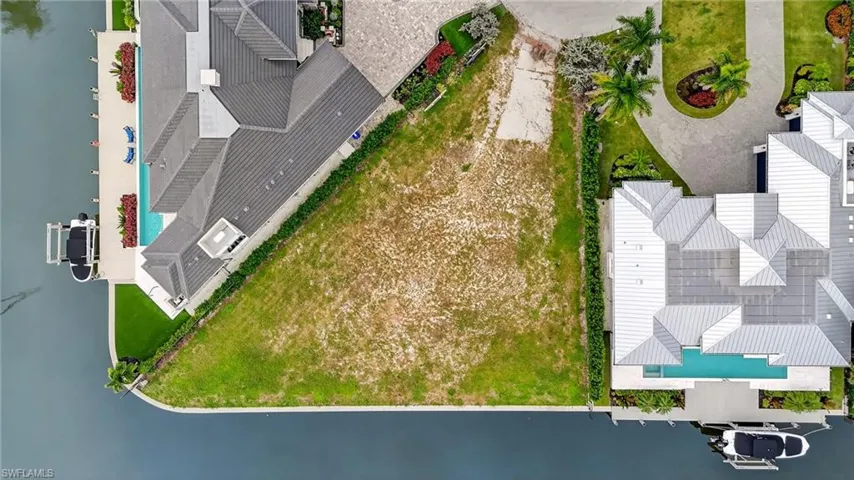 1693 Bonita Ct, Naples, Florida 34102