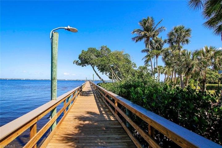 Pier