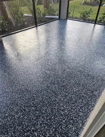10'x20'/Covered with Epoxy Floors and No-Seeum Screens