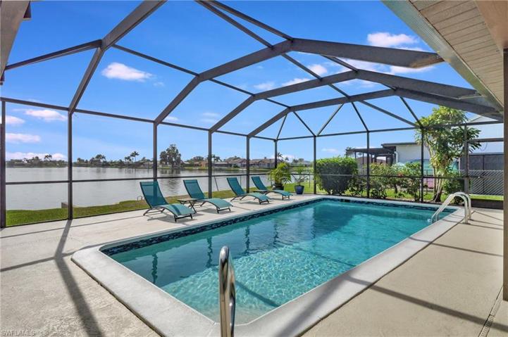 Expansive 300 Foot View!