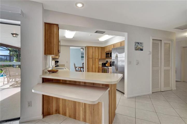 Perfect Space for a Breakfast Bar or WorkStation!