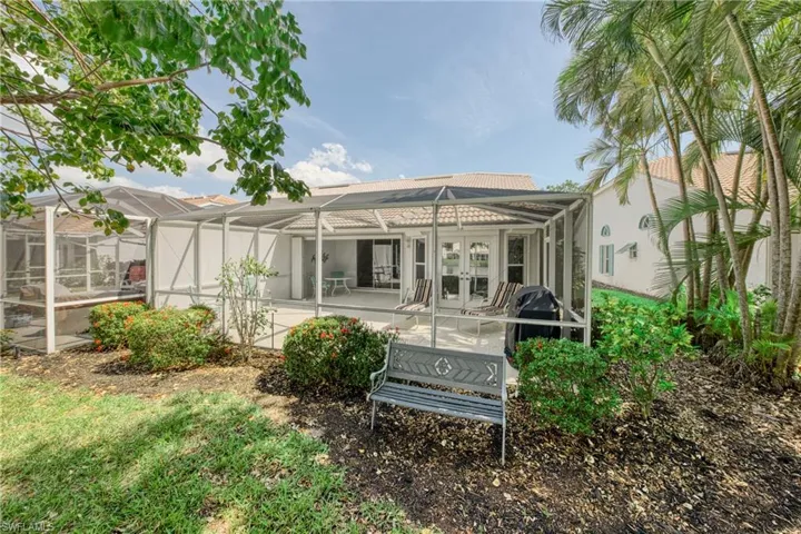 677  Captn Kate  CT, Naples, FL 34110