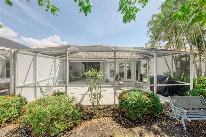 677  Captn Kate  CT, Naples, FL 34110