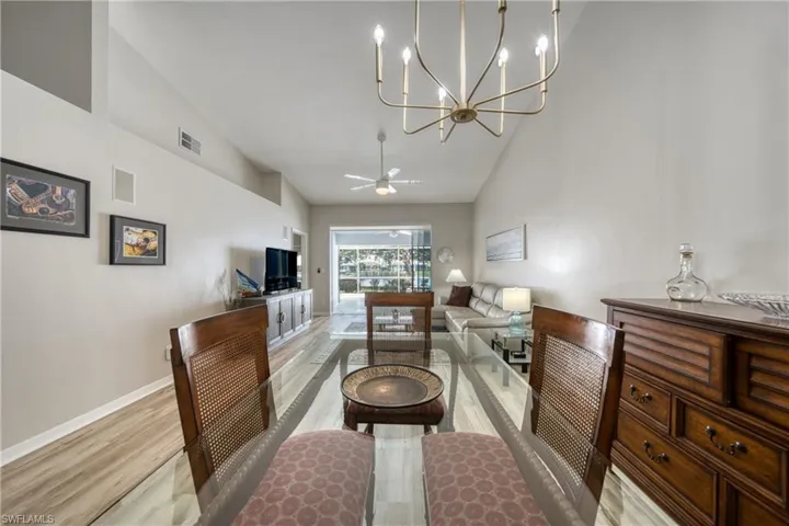 677  Captn Kate  CT, Naples, FL 34110
