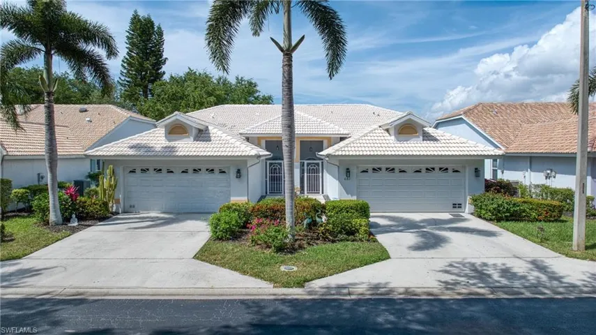 677  Captn Kate  CT, Naples, FL 34110