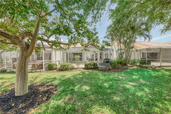 677  Captn Kate  CT, Naples, FL 34110