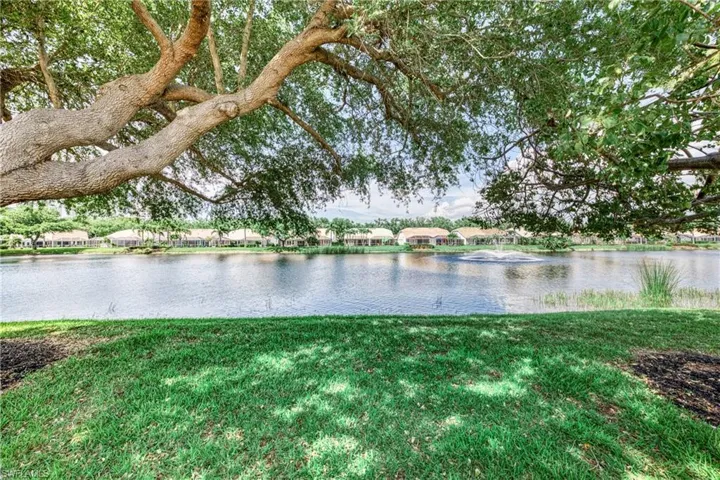 677  Captn Kate  CT, Naples, FL 34110