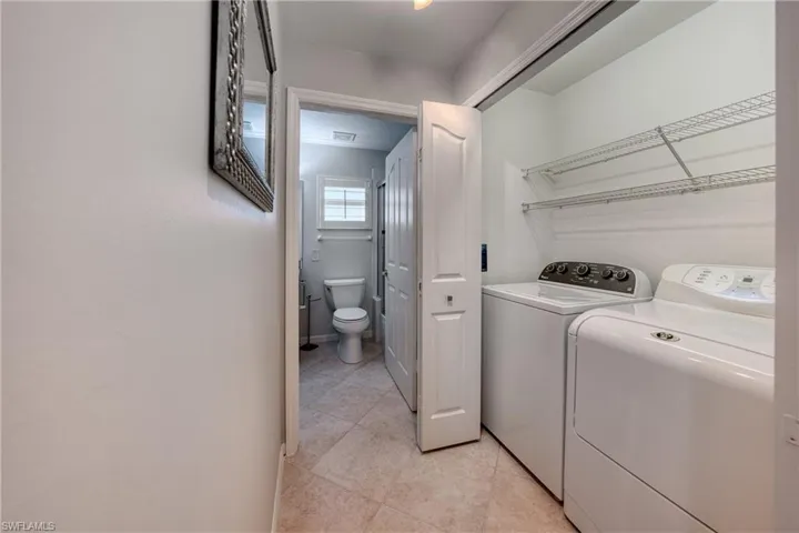 677  Captn Kate  CT, Naples, FL 34110