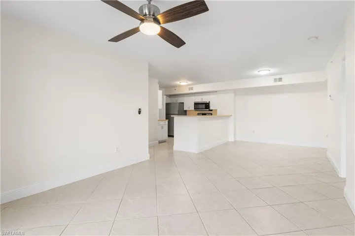 1835  Florida Club  CIR, Naples, FL 34112