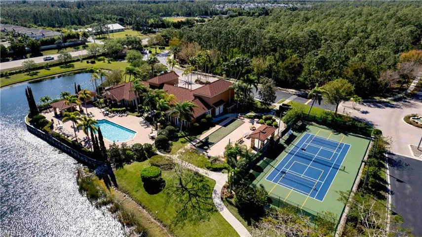 1835  Florida Club  CIR, Naples, FL 34112