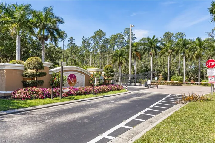 1835  Florida Club  CIR, Naples, FL 34112