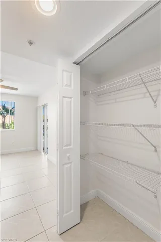 1835  Florida Club  CIR, Naples, FL 34112