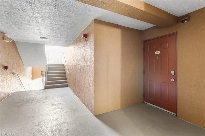 1835  Florida Club  CIR, Naples, FL 34112