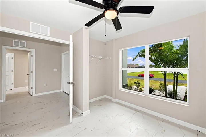 1718 Ne 13th Pl, Cape Coral, Florida 33909
