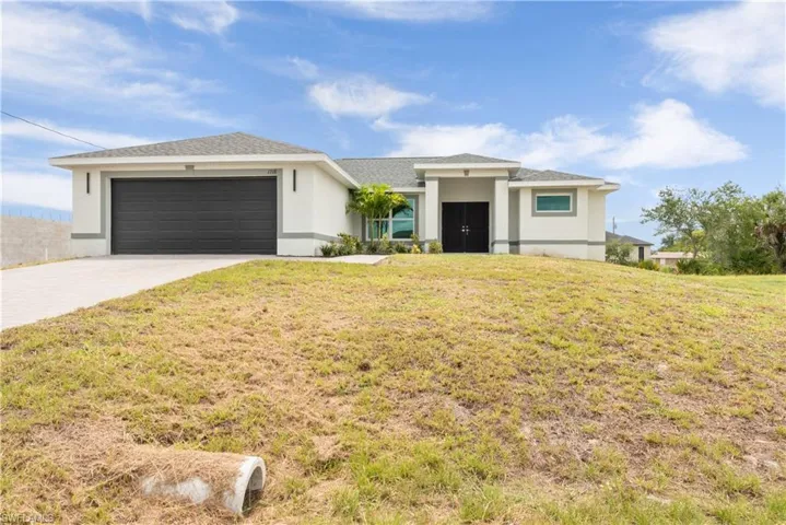 1718 Ne 13th Pl, Cape Coral, Florida 33909
