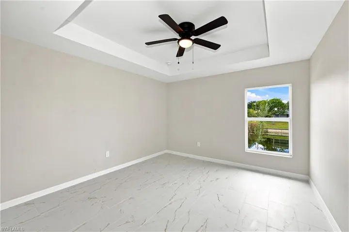 1718 Ne 13th Pl, Cape Coral, Florida 33909
