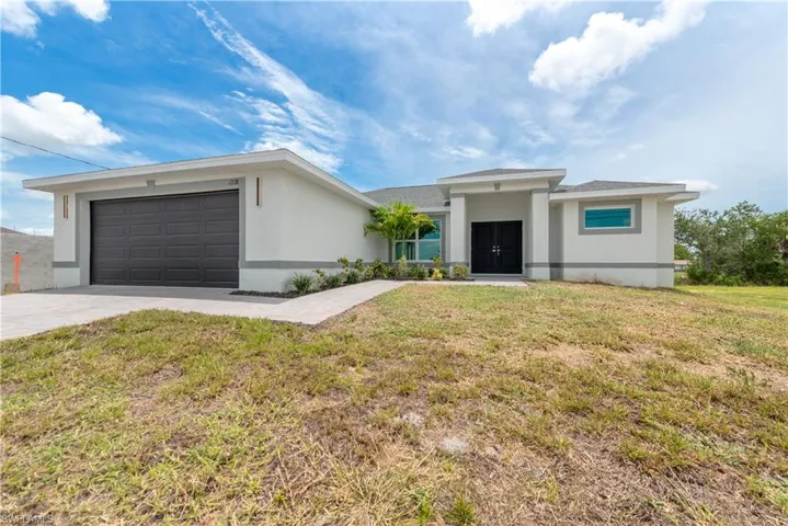 1718 Ne 13th Pl, Cape Coral, Florida 33909