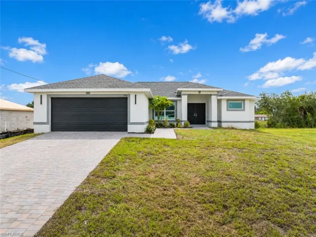 1718 Ne 13th Pl, Cape Coral, Florida 33909