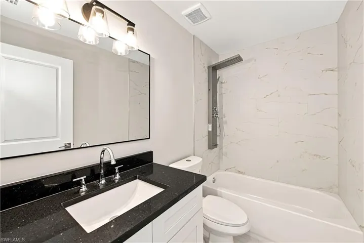1718 Ne 13th Pl, Cape Coral, Florida 33909