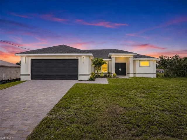 1718 Ne 13th Pl, Cape Coral, Florida 33909