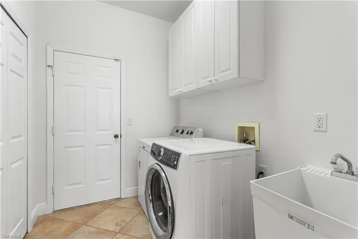 110 SE 16th  TER, Cape Coral, FL 33990