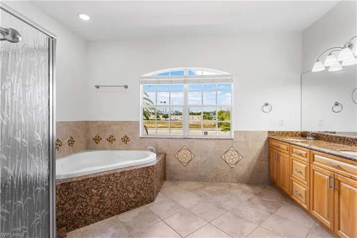 110 SE 16th  TER, Cape Coral, FL 33990