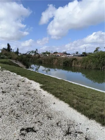 2140 Nw 17th Ave, Cape Coral, Florida 33993