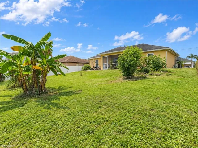 2702 37th St Sw, Lehigh Acres, Florida 33976