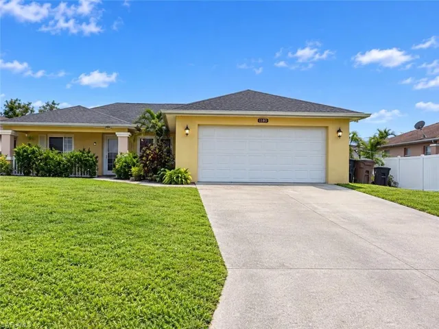 2702 37th St Sw, Lehigh Acres, Florida 33976