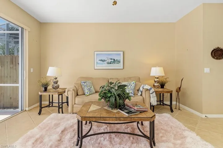 8381 Village Edge Cir 3, Fort Myers, Florida 33919