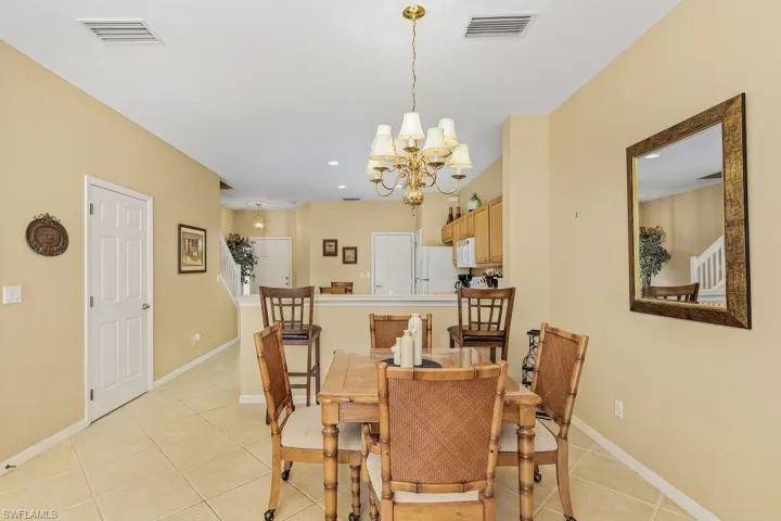 8381 Village Edge Cir 3, Fort Myers, Florida 33919