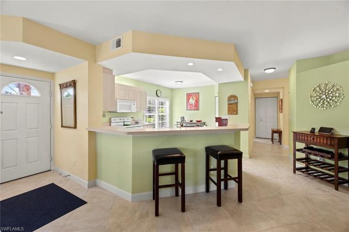 Breakfast bar