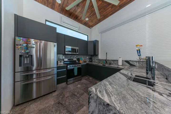 4024 Chiquita Blvd S, Cape Coral, Florida 33914