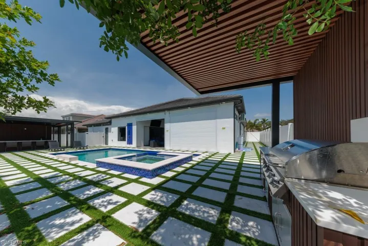 4024 Chiquita Blvd S, Cape Coral, Florida 33914