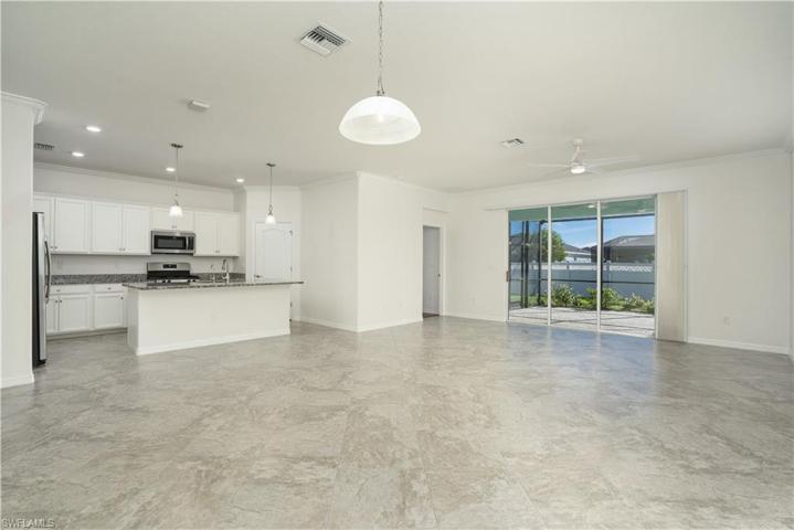 Tile floors, they have been cleaned and sealed professionally after the customer moved out.