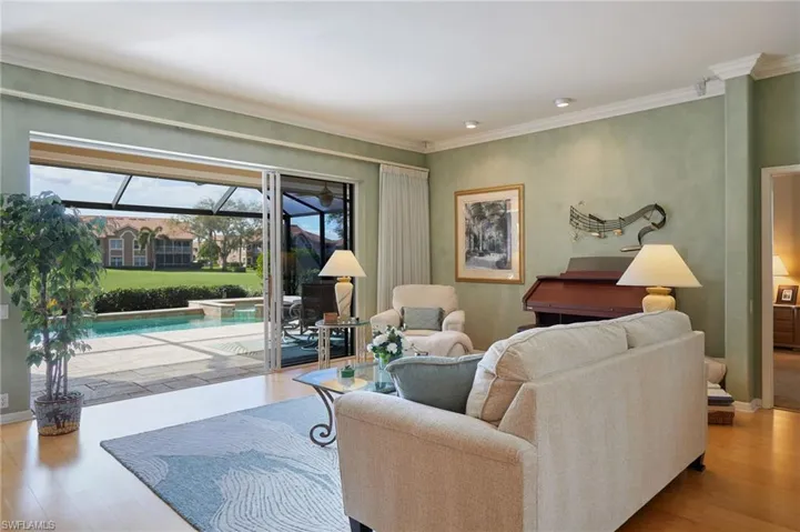 Living area view to lanai/pool