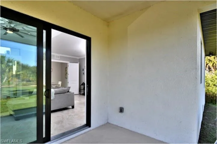 585  41st NW AVE, Naples, FL 34120