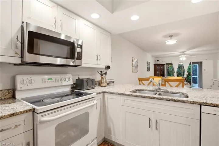 338 Bradstrom Cir 104a, Naples, Florida 34113