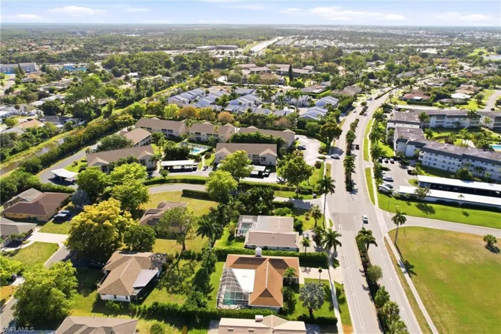 338 Bradstrom Cir 104a, Naples, Florida 34113