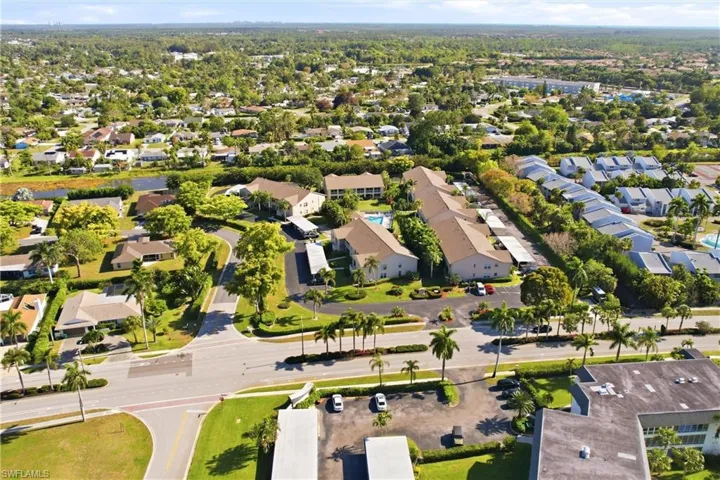 338 Bradstrom Cir 104a, Naples, Florida 34113