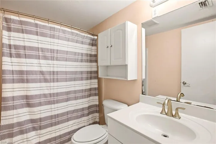 338 Bradstrom Cir 104a, Naples, Florida 34113