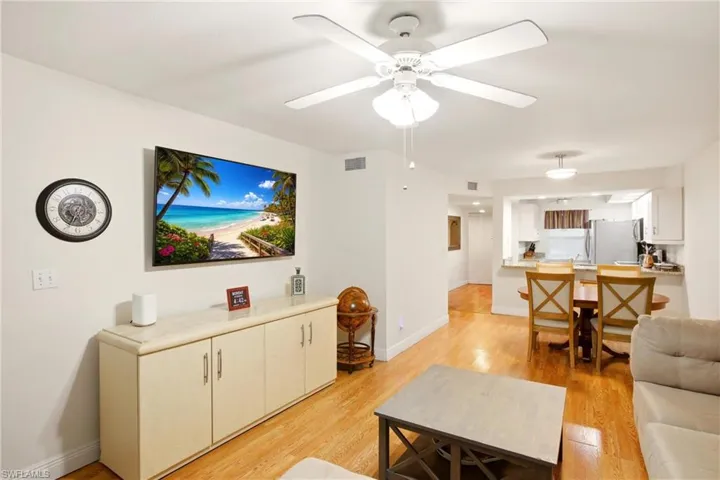 338 Bradstrom Cir 104a, Naples, Florida 34113
