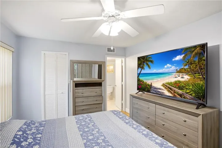 338 Bradstrom Cir 104a, Naples, Florida 34113