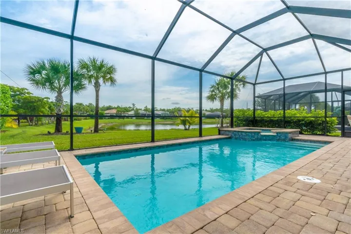 6727 Pennyroyal Dr, Naples, Florida 34114