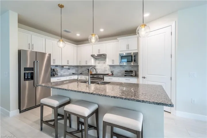 6727 Pennyroyal Dr, Naples, Florida 34114