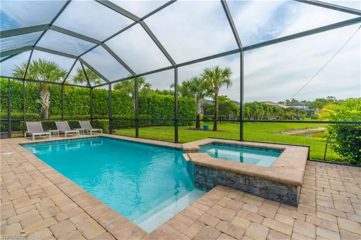 6727 Pennyroyal Dr, Naples, Florida 34114