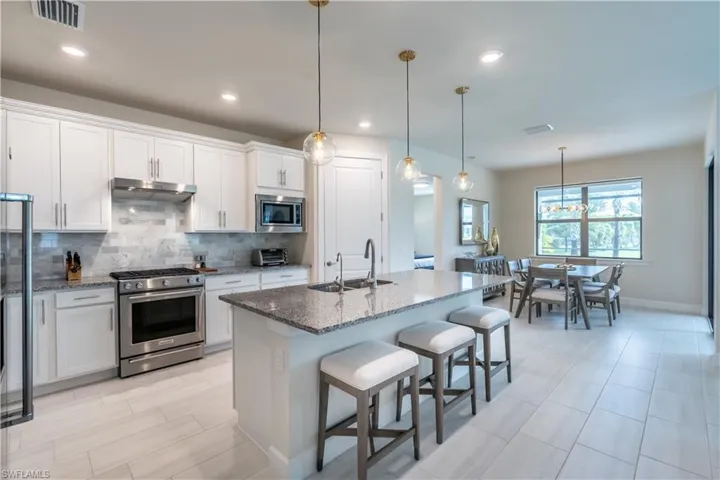 6727 Pennyroyal Dr, Naples, Florida 34114