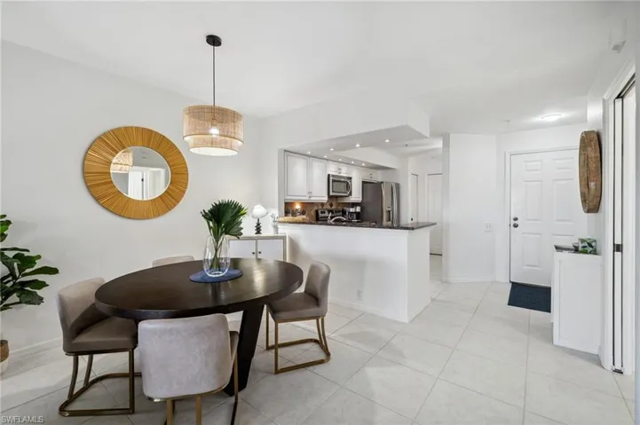 28068 Cavendish Ct 2303, Bonita Springs, Florida 34135