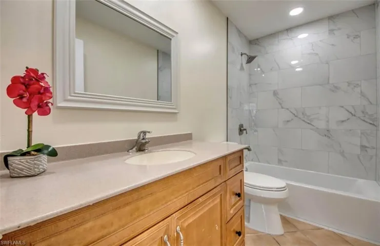 528 Sw 25th Ter, Cape Coral, Florida 33914